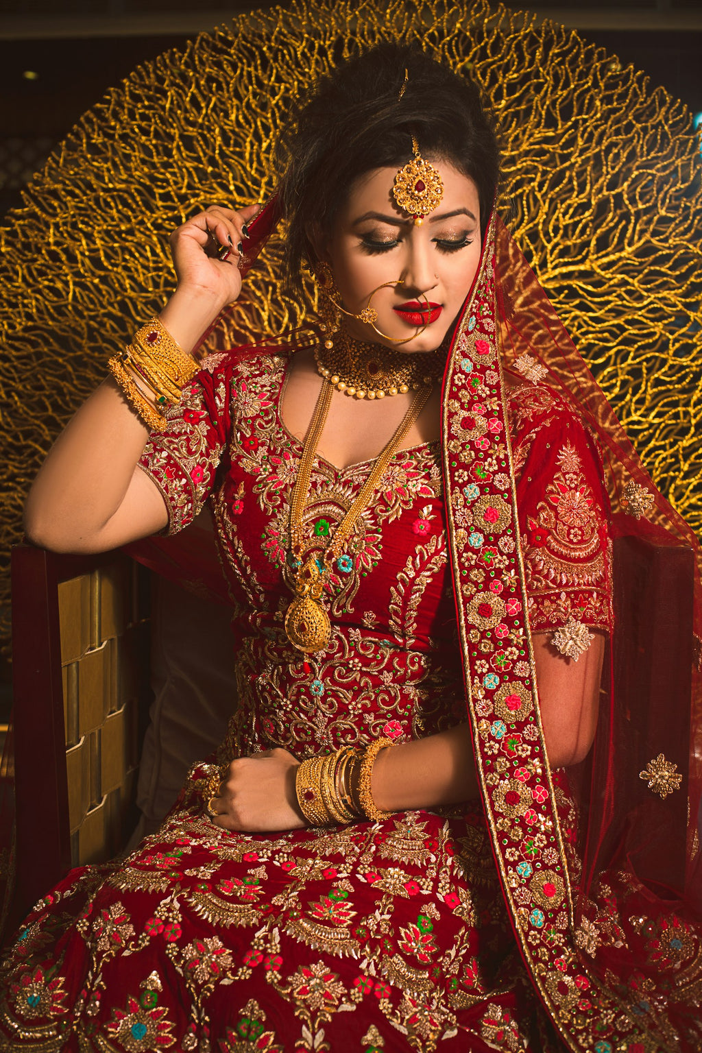 Meherbano Bridal Zari Formal 3 Piece Suit - red gold detail